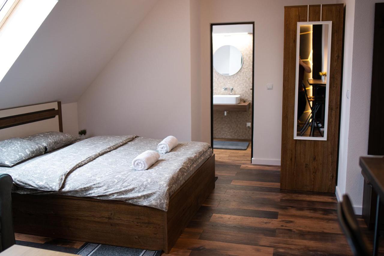The Home Sweet Home Studio Apartment Gyergyószentmiklós Kültér fotó